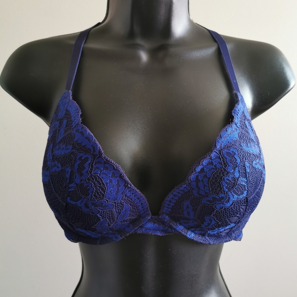 La Senza D34. Pick any 2 bras for $30